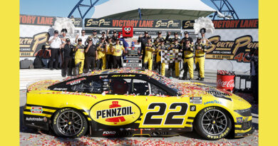 <strong>Race Results: Joey Logano Wins South Point 400 at Las Vegas</strong>