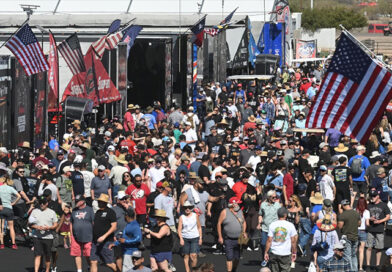 THIRD STRAIGHT SATURDAY SELLOUT CROWD AT FIREBIRD MOTORSPORTS PARK FOR 40TH ANNUAL NHRA ARIZONA NATIONALS