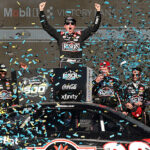 <strong>Bell triumphs in Phoenix with dramatic win over teammate Hamlin</strong>